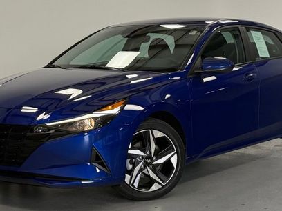 Certified 2023 Hyundai Elantra SEL w/ Convenience Package
