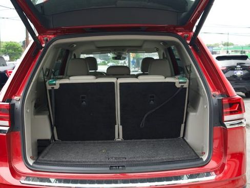 Used 2024 Volkswagen Atlas SE w/ Panoramic Sunroof Package AWD/4WD image 41
