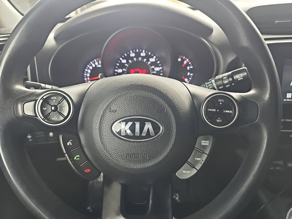 Used 2019 Kia Soul + FWD image 17