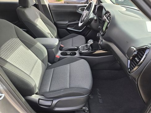 Certified 2025 Kia Soul EX image 16