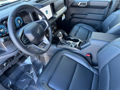 New 2025 Ford Bronco Badlands w/ Sasquatch Package AWD/4WD image 10