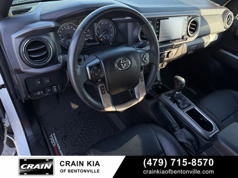 Used 2022 Toyota Tacoma TRD Pro AWD/4WD image 9