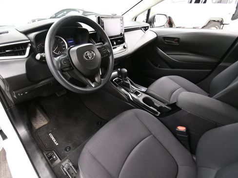 Used 2022 Toyota Corolla LE FWD image 15