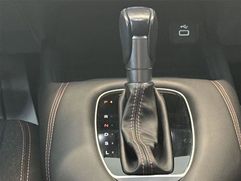 Used 2024 Honda HR-V Sport image 18
