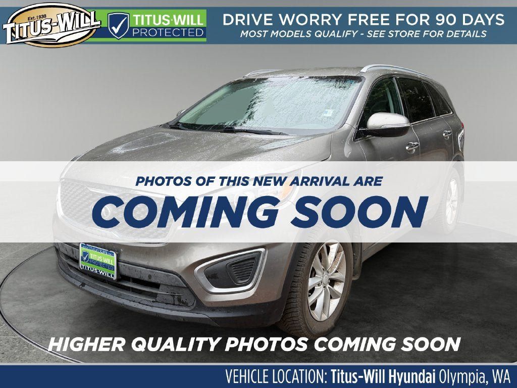 Used 2017 Kia Sorento FWD w/ LX Convenience Package image 2