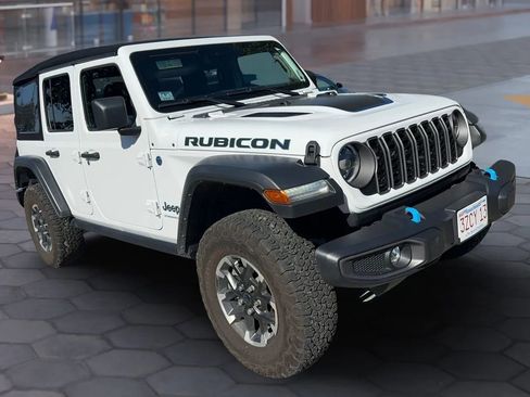 Used 2024 Jeep Wrangler Unlimited Rubicon 4xe image 7