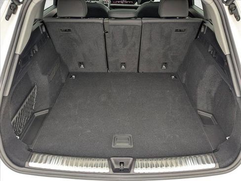 Used 2025 Audi Q5 Premium w/ Convenience Package image 6