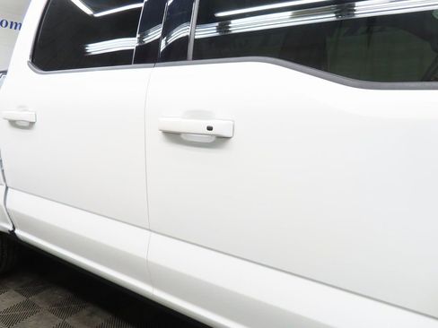 Used 2025 Ford F150 Platinum image 32