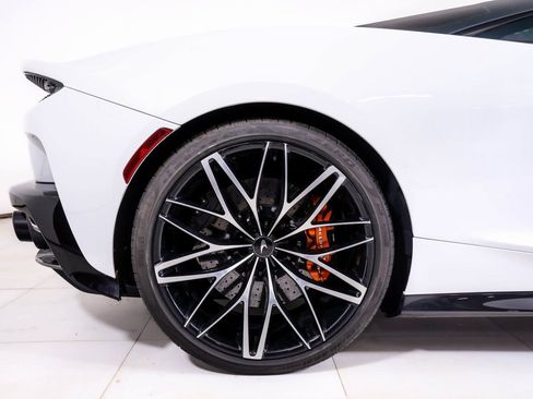 Used 2023 McLaren GT image 15