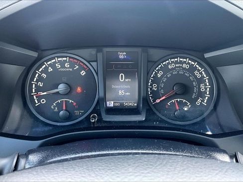 Used 2023 Toyota Tacoma SR AWD/4WD image 13