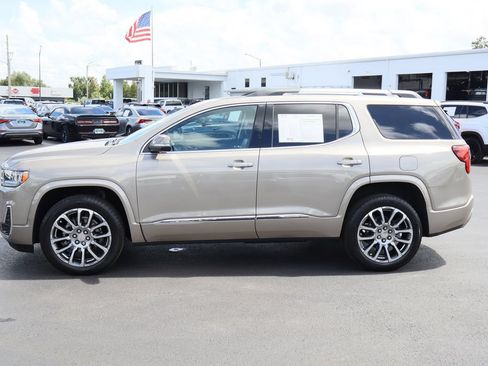 Certified 2022 GMC Acadia Denali w/ Denali Ultimate Package FWD image 6