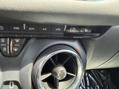 New 2025 Chevrolet Blazer LT w/ LPO, 'HIT The Road' Package FWD image 36