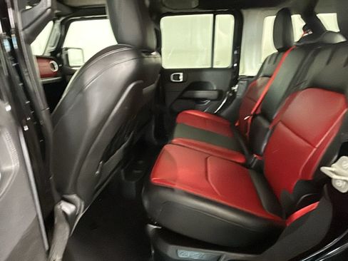 Used 2023 Jeep Wrangler Unlimited Rubicon 4xe AWD/4WD image 31