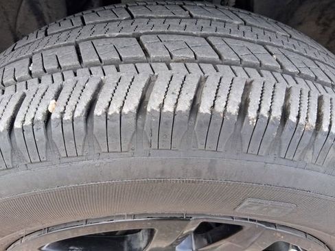 Used 2023 Chevrolet Silverado 1500 RST RWD image 13