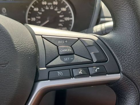 Used 2025 Nissan Altima 2.5 SV FWD image 21