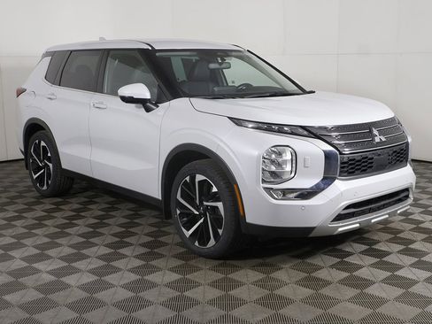 Used 2022 Mitsubishi Outlander SEL Black Edition image 55