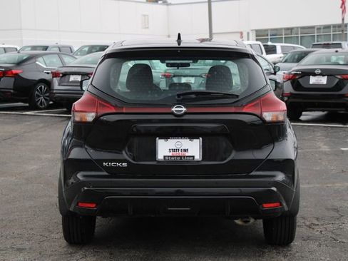 Certified 2025 Nissan Kicks Play S image 10