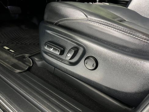 Used 2020 Toyota 4Runner Nightshade image 12