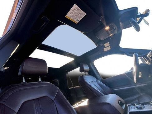 Used 2024 Ford Expedition Limited image 26