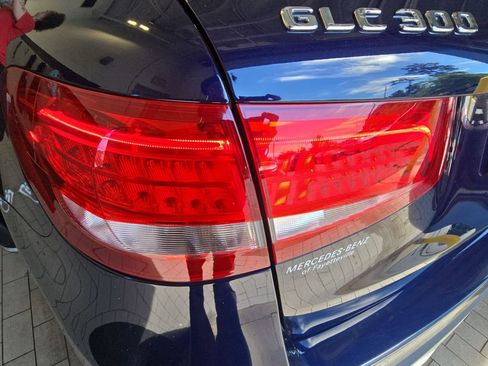 Certified 2019 Mercedes-Benz GLC 300 image 38