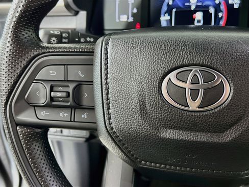Used 2026 Toyota Tacoma SR5 RWD image 18