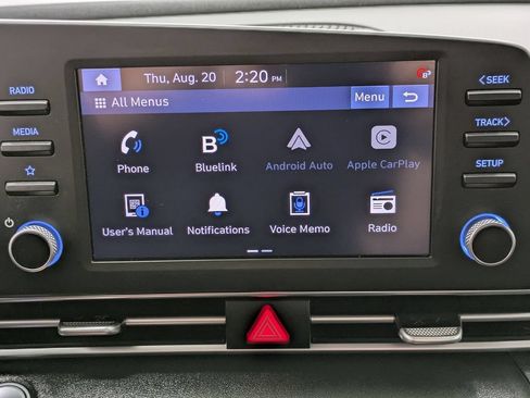 Used 2023 Hyundai Elantra SEL FWD image 8
