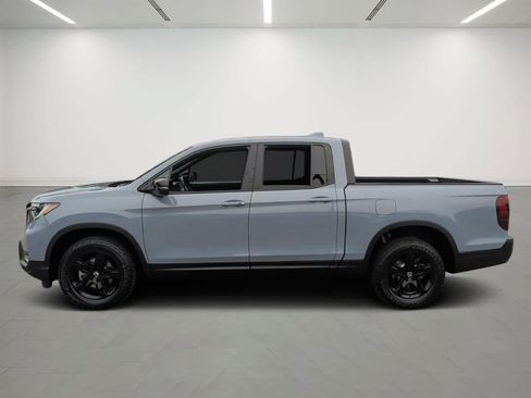 Used 2022 Honda Ridgeline Black Edition image 3