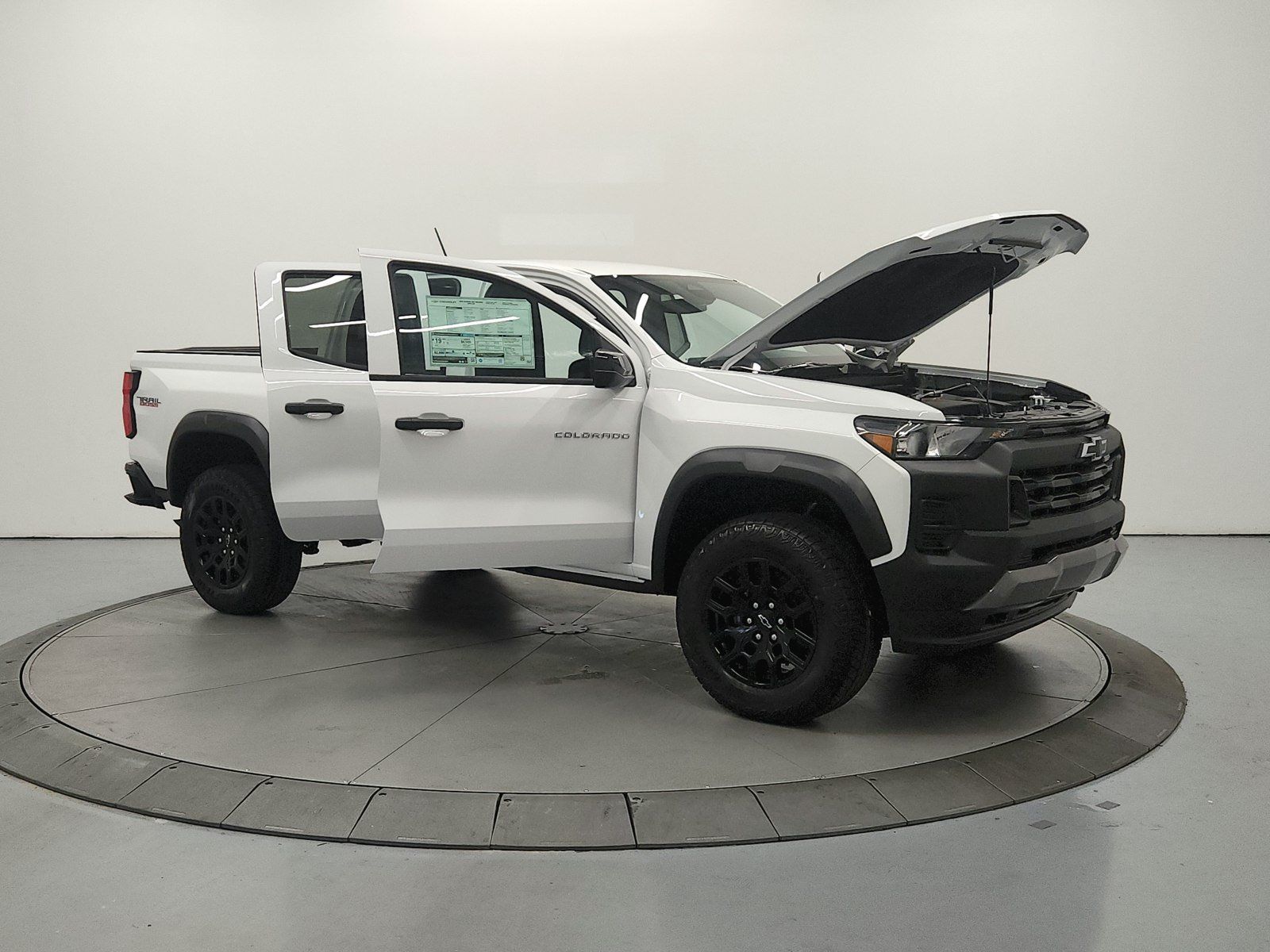 New 2026 Chevrolet Colorado Trail Boss AWD/4WD image 10