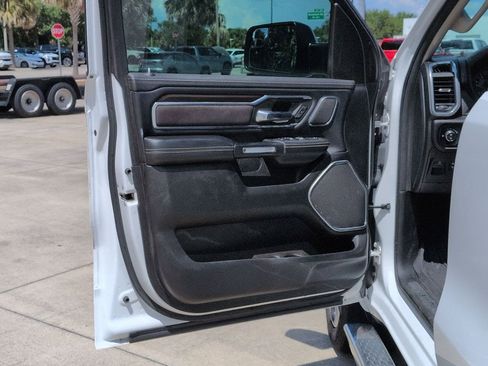 Used 2022 RAM 1500 Laramie AWD/4WD image 6