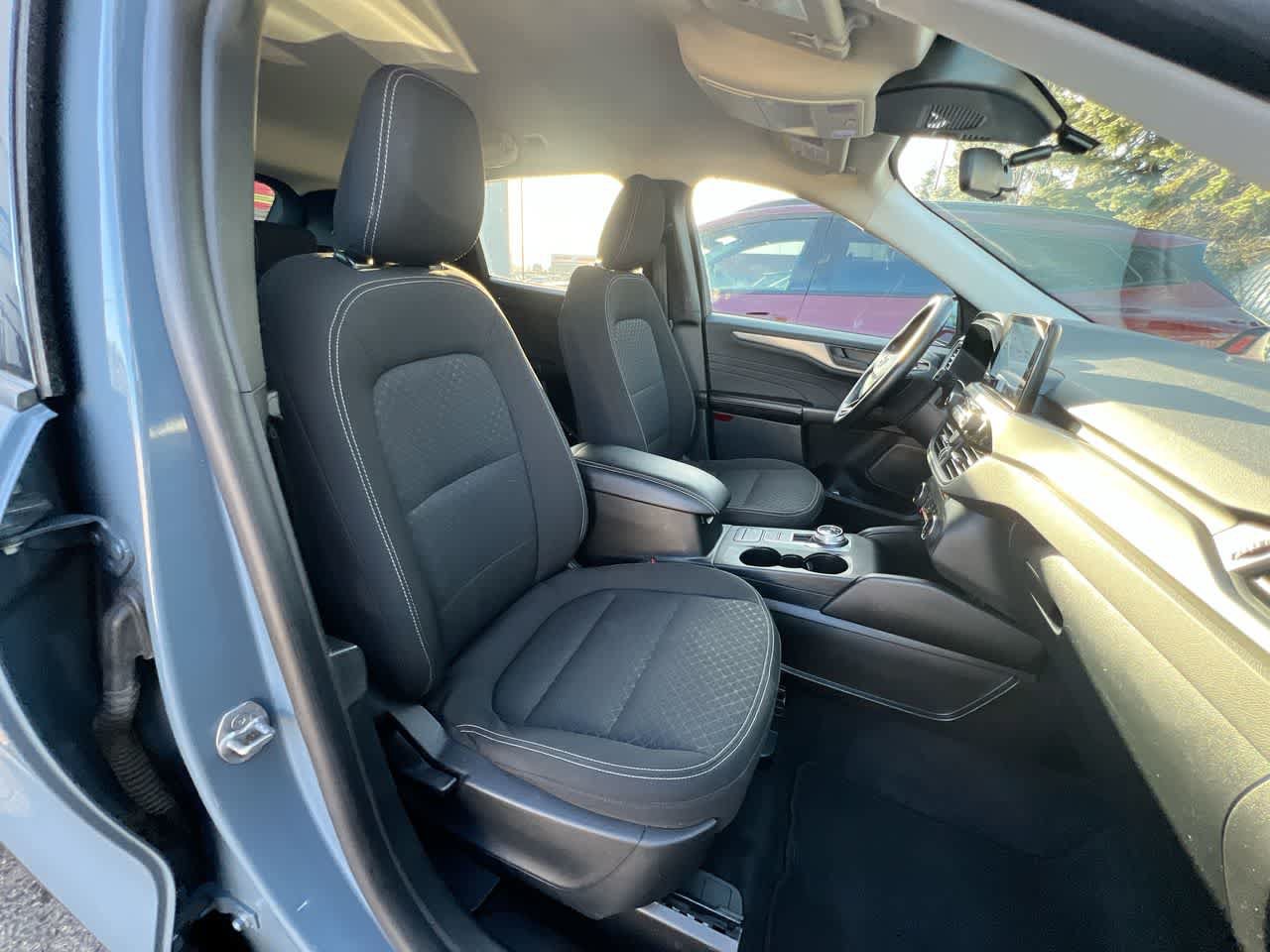 Used 2024 Ford Escape Active AWD/4WD image 28