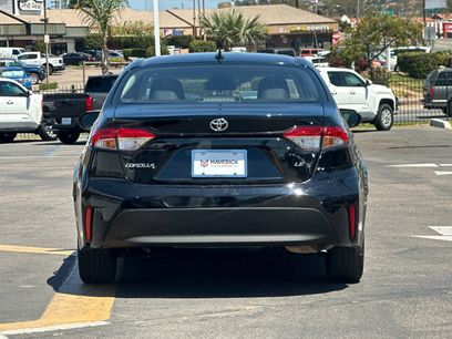 Used 2025 Toyota Corolla LE
