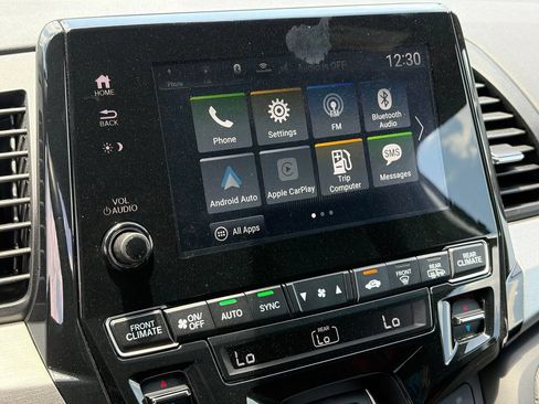 Used 2023 Honda Odyssey Sport image 9