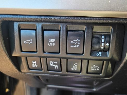 Used 2017 Subaru Outback 2.5i Premium AWD/4WD image 37