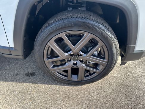 New 2026 Jeep Compass Latitude image 12