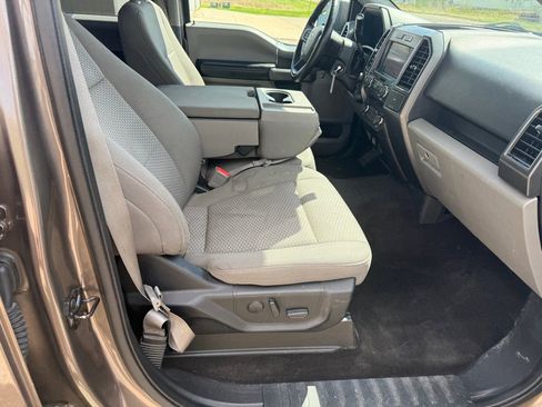 Used 2019 Ford F150 XLT w/ Equipment Group 302A Luxury AWD/4WD image 32