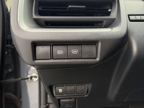 Used 2023 Toyota Prius LE FWD image 18