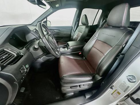 Used 2025 Honda Ridgeline Black Edition image 29