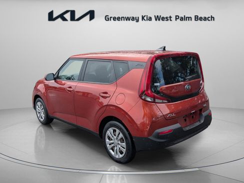 Certified 2021 Kia Soul LX image 6