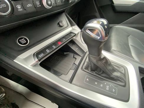Used 2024 Audi Q3 2.0T Premium w/ Convenience Package AWD/4WD image 22
