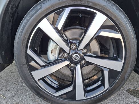 Used 2022 Nissan Rogue Sport SL AWD/4WD image 25