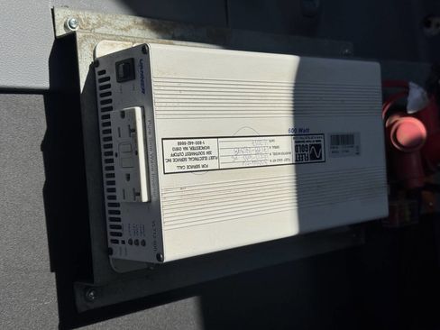 Used 2018 Ford Transit 150 XLT image 19