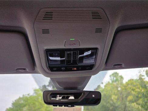 New 2026 Volkswagen Atlas Peak Edition AWD/4WD image 22