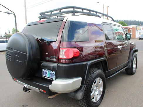 Used 2007 Toyota FJ Cruiser 4WD image 6