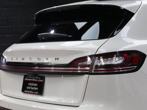Used 2023 Lincoln Nautilus Reserve FWD image 15