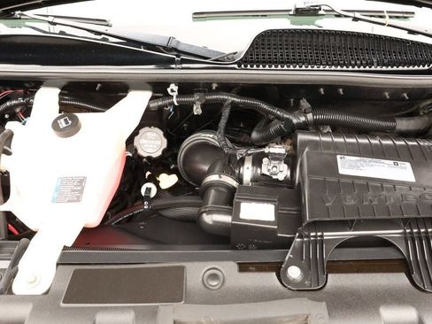 Used 2018 GMC Savana 2500 Extended w/ Enhanced Convenience Package RWD image 33