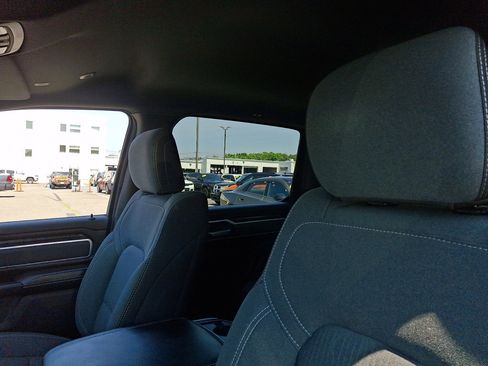 Used 2023 RAM 1500 Big Horn AWD/4WD image 28
