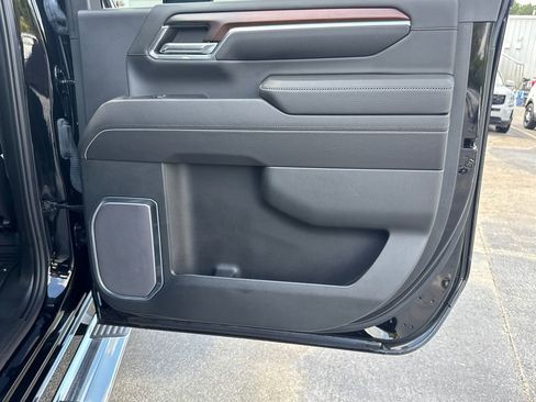 Used 2024 GMC Sierra 2500 Denali w/ Technology Package image 16