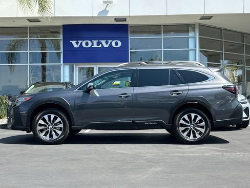 Used 2024 Subaru Outback Touring AWD/4WD image 2