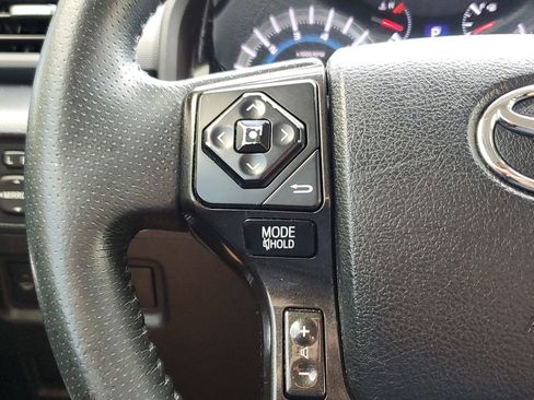 Used 2019 Toyota 4Runner TRD Off-Road AWD/4WD image 25