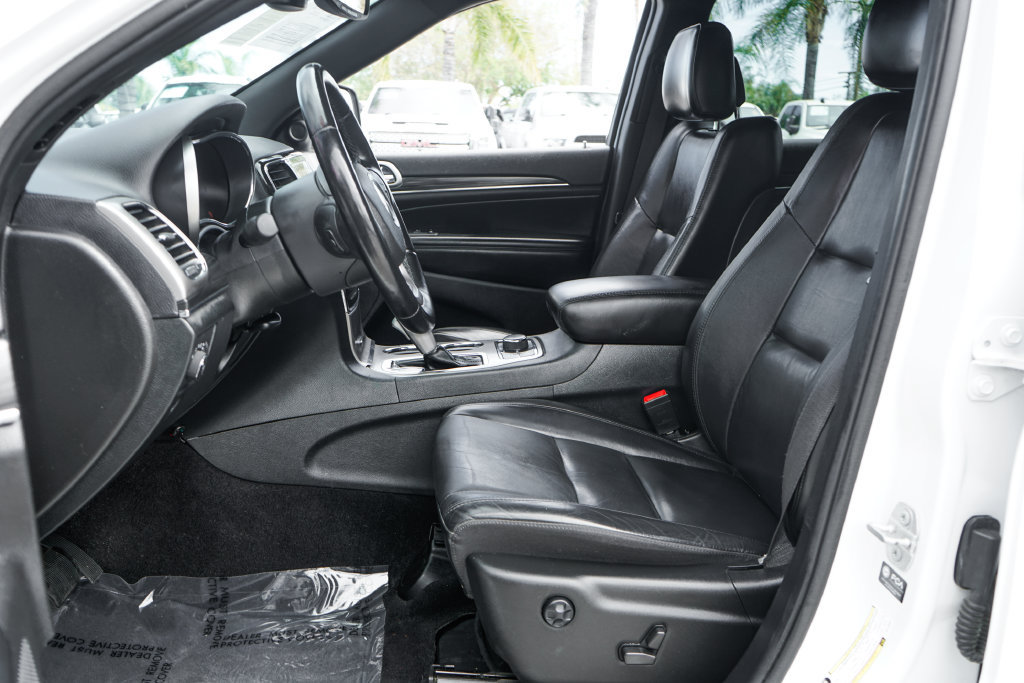 Used 2022 Jeep Grand Cherokee Limited AWD/4WD image 18